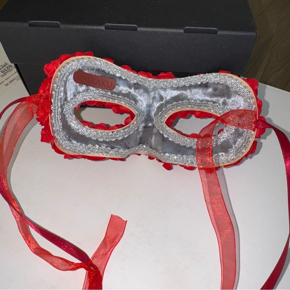 Red Floral Masquerade Mask - Picture 5 of 9